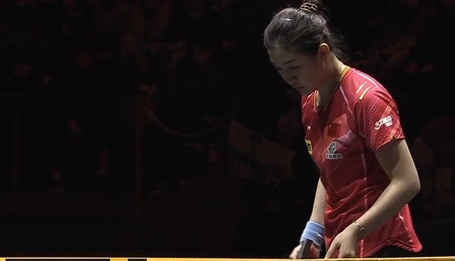 尽管他在解 尽管他在解