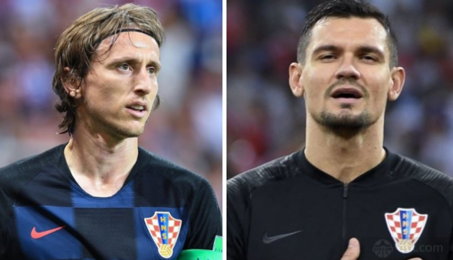 C罗以其出 C罗以其出