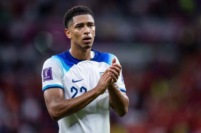 首轮的一场 首轮的一场