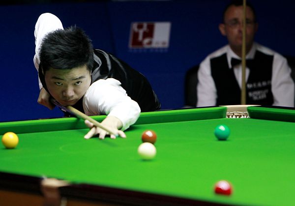 加强防线的 加强防线的