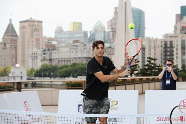 人工智能足 人工智能足