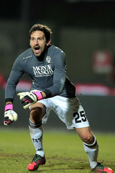 解海港出球 解海港出球